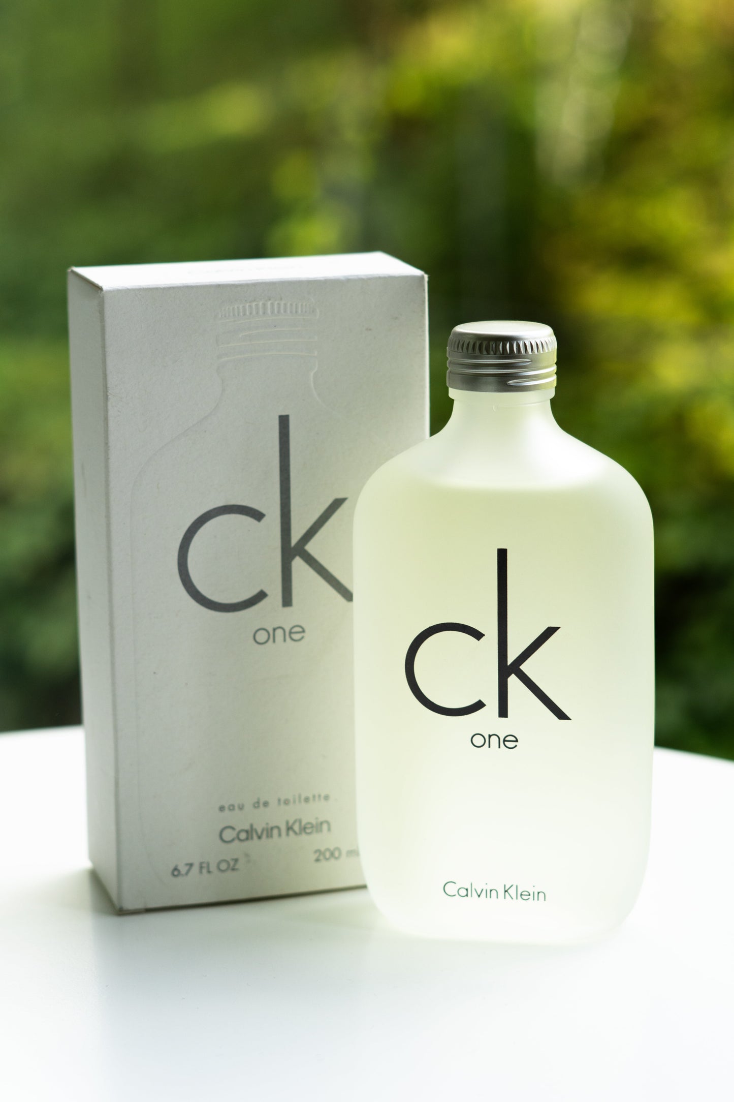 CK ONE – Calvin Klein
💰RD$2,450
No es para llamar la atención.
Es para que te recuerden.