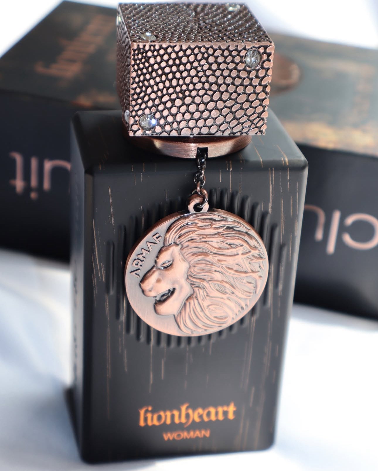 Club de Nuit Lionheart Woman