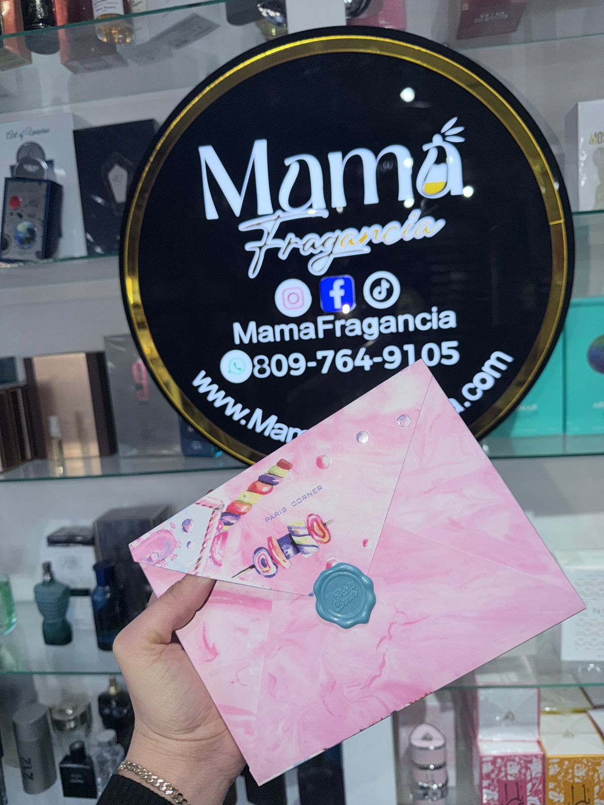 ✨Marshmallow Blush – Paris Corner ✨

💰RD$2,490