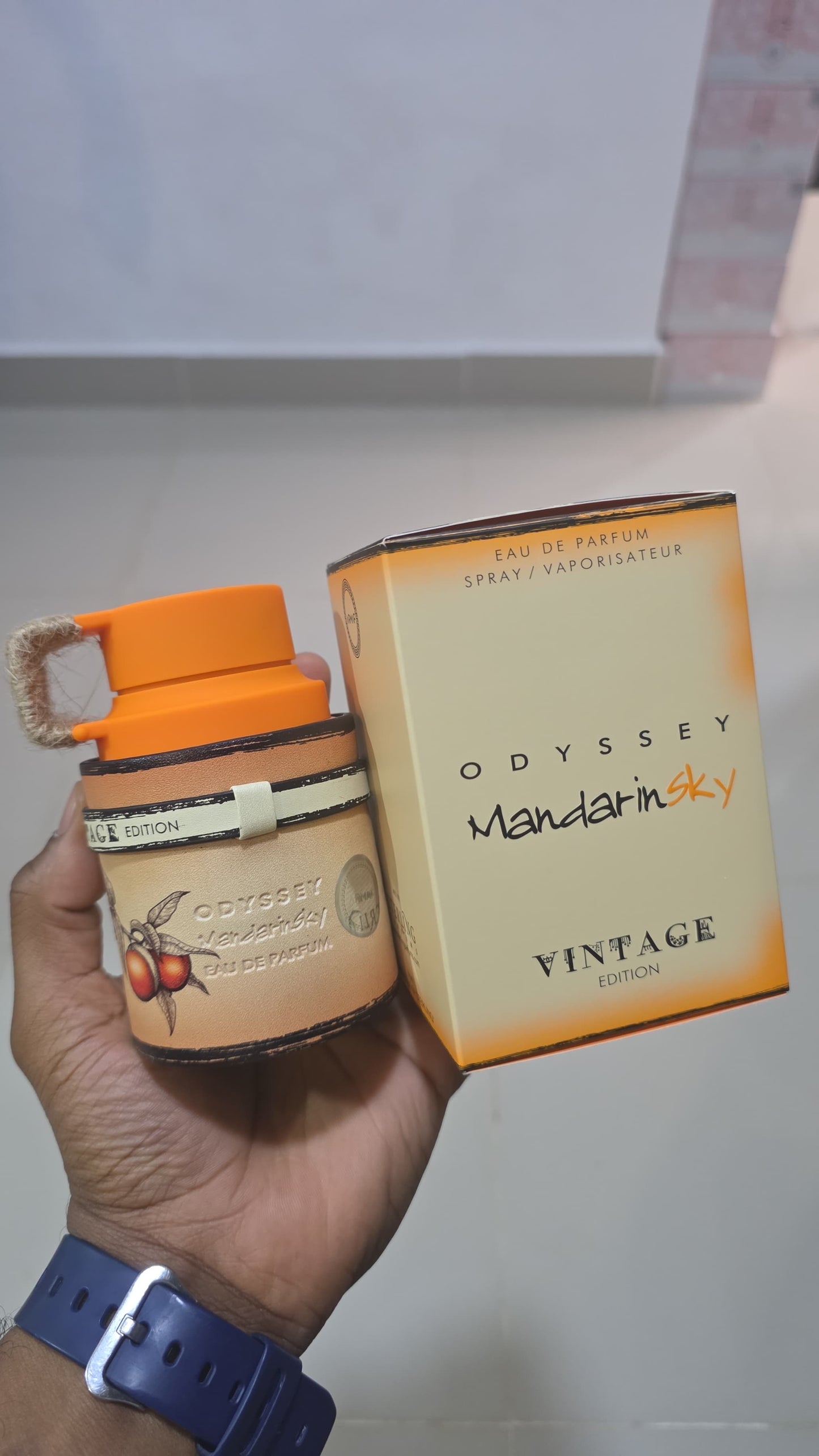 🍊✨ ODYSSEY MANDARIN SKY – VINTAGE EDITION ✨🍊
💰RD$3,399
